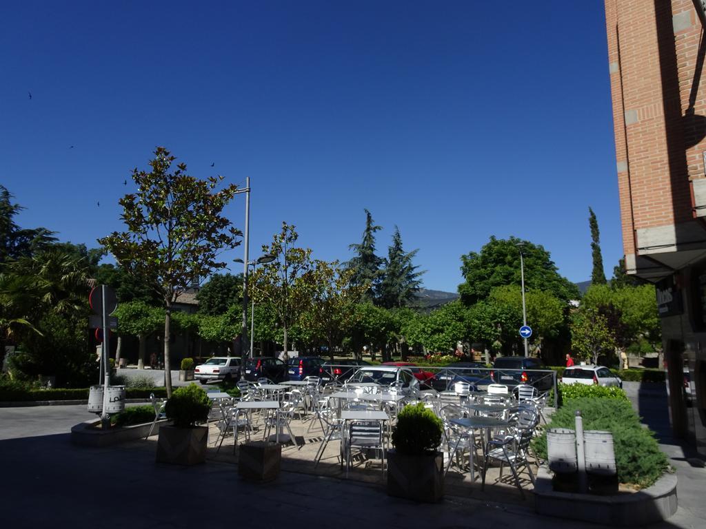 Hostal González Guadarrama Exterior foto