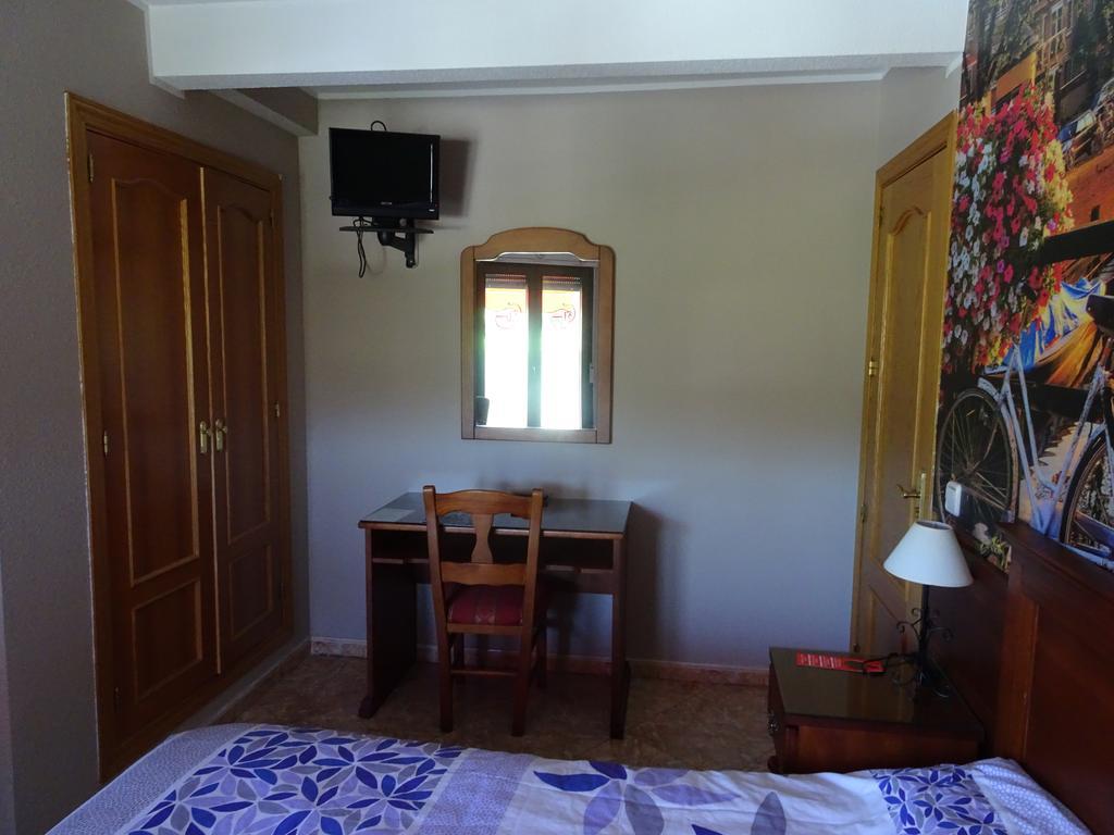 Hostal González Guadarrama Exterior foto