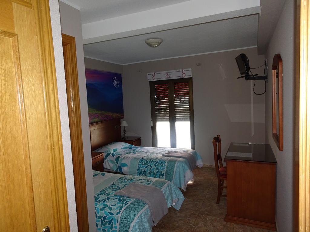 Hostal González Guadarrama Exterior foto